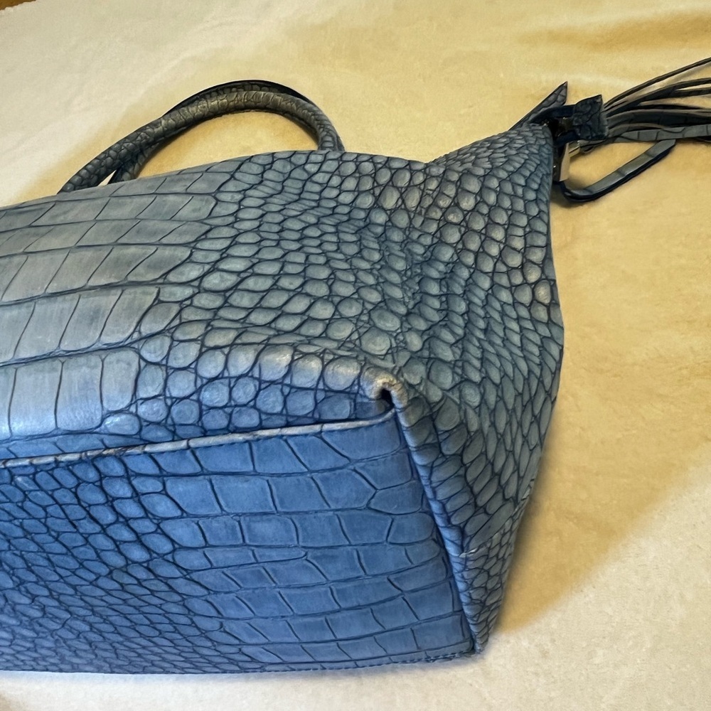 Laurel Blue Croc Embossed Leather Shoulder Bag Tassel Accent - Picture 5 of 6